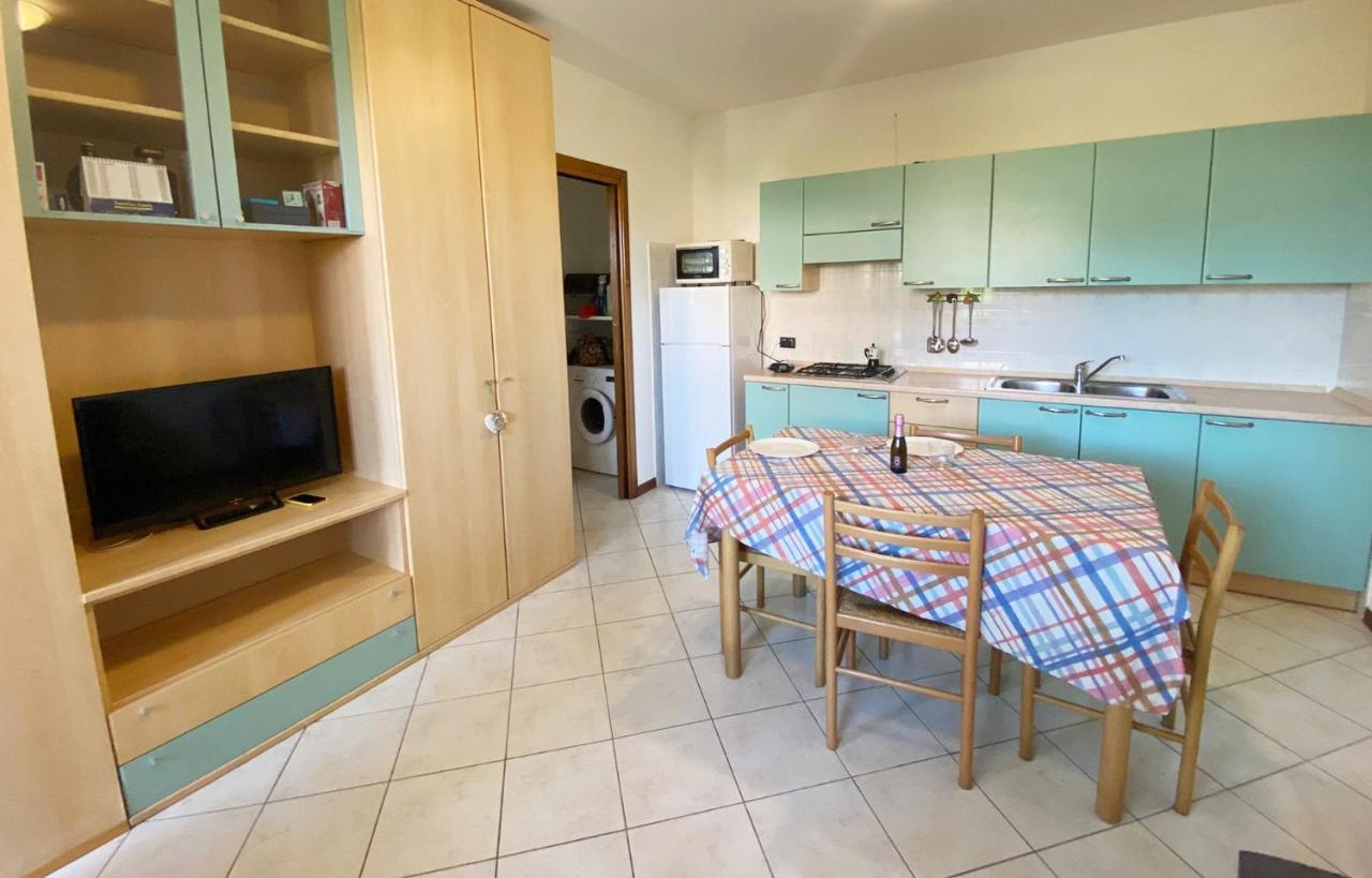 Apartment With Garden And Grill - Green Residence Sirmione 데센자노델가르다 외부 사진